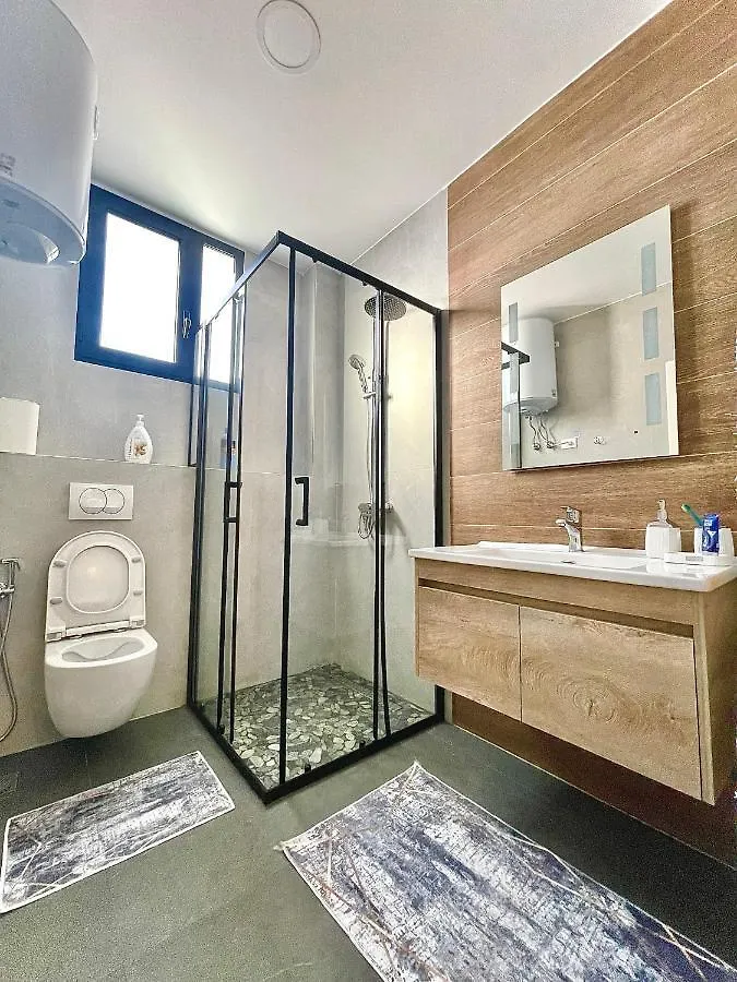 Charming And Bright Tirana Center Apartament Apartment